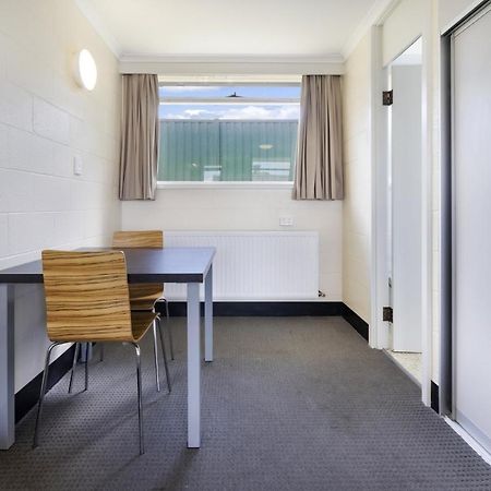 Top Of The Town Hotel Motel بورني المظهر الخارجي الصورة