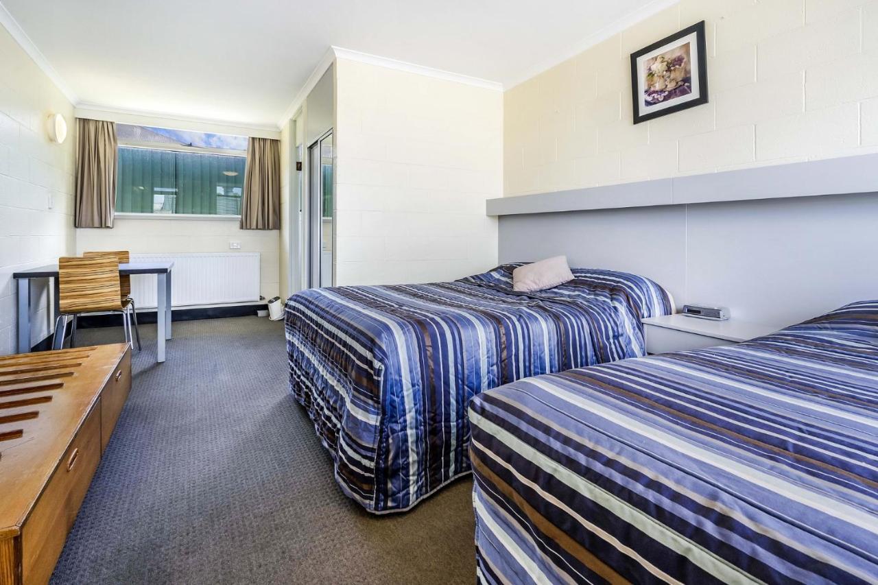 Top Of The Town Hotel Motel بورني المظهر الخارجي الصورة